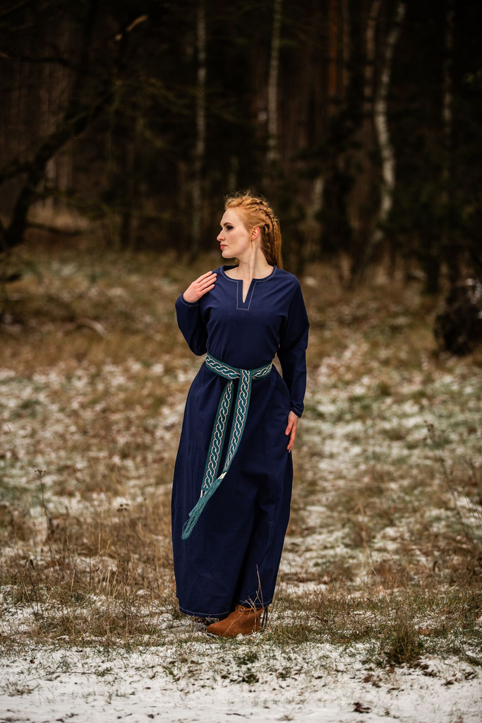 1741098162_wikinger-unterkleid-helga-blau~10.webp