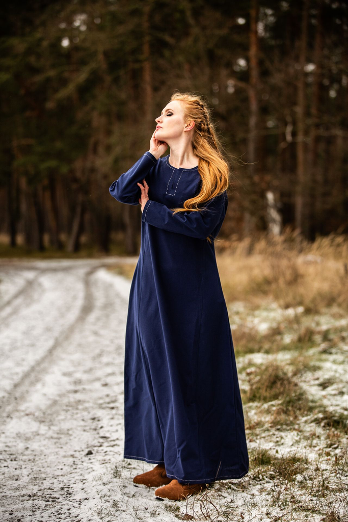 1741098151_wikinger-unterkleid-helga-blau~5.webp