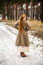 1741100098_bekleidung-mantel-skadi-sand-wikinger~7.webp