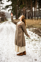 1741100093_bekleidung-mantel-skadi-sand-wikinger~5.webp