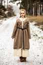 1741100096_bekleidung-mantel-skadi-sand-wikinger~6.webp