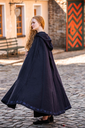 1741101208_wollumhang-mit-stickerei-alma-blau~6.webp
