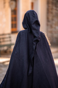 1741101215_wollumhang-mit-stickerei-alma-blau~10.webp