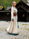 1741168411_wikingerkleid-lagertha-natur-blau~2.webp