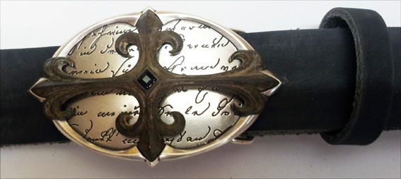 Antic Cross, 4cm,silberfarbene Lilien-Gürtelschließe, Schnalle