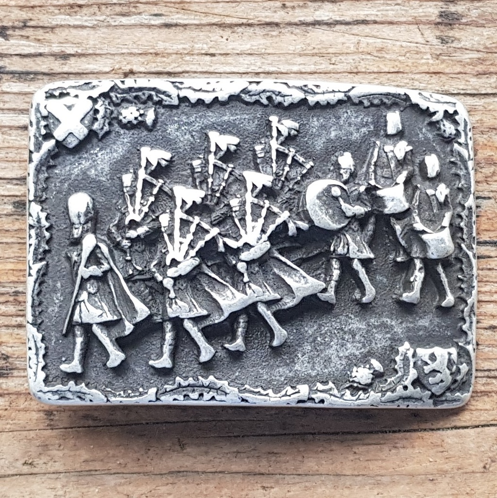 Highland - Pipes & Drums, 4cm, silberfarbene schottische Koppels