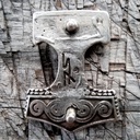 Schonenhammer, Mjölnir, Thorshammer, silberner Beschlag