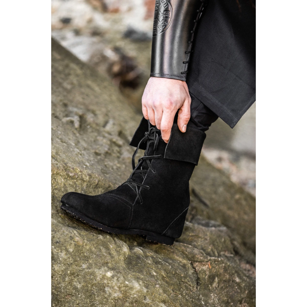 Mittelalterstiefel mit Schnürung und Stulpe Veloursleder schwarz - Mittelalterliches Schuhwerk