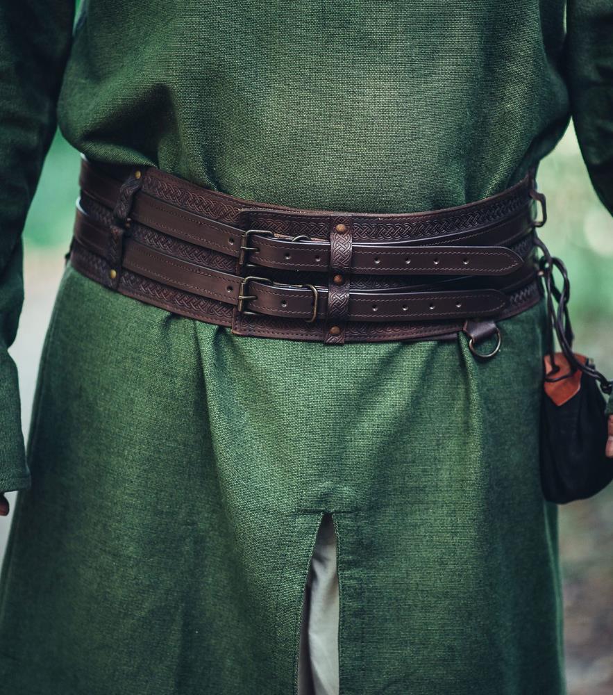 [35302-001] Robuster Wikinger-Gürtel „Anike“ – Dunkelbrauner Ledergürtel für Mittelalter und LARP (S 100 cm)