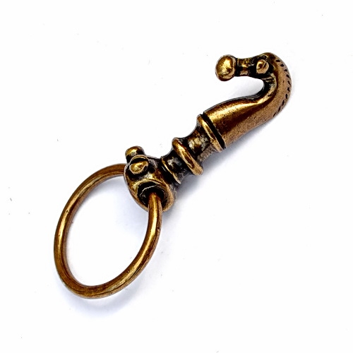 [09 Gue-Hak Pferd] Keltischer Gürtelhaken mit Pferdekopf 3 cm - Mittelalter, Reenactment und Larp (silber)