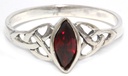 Keltischer Damenring RIGANI mit rotem Granat