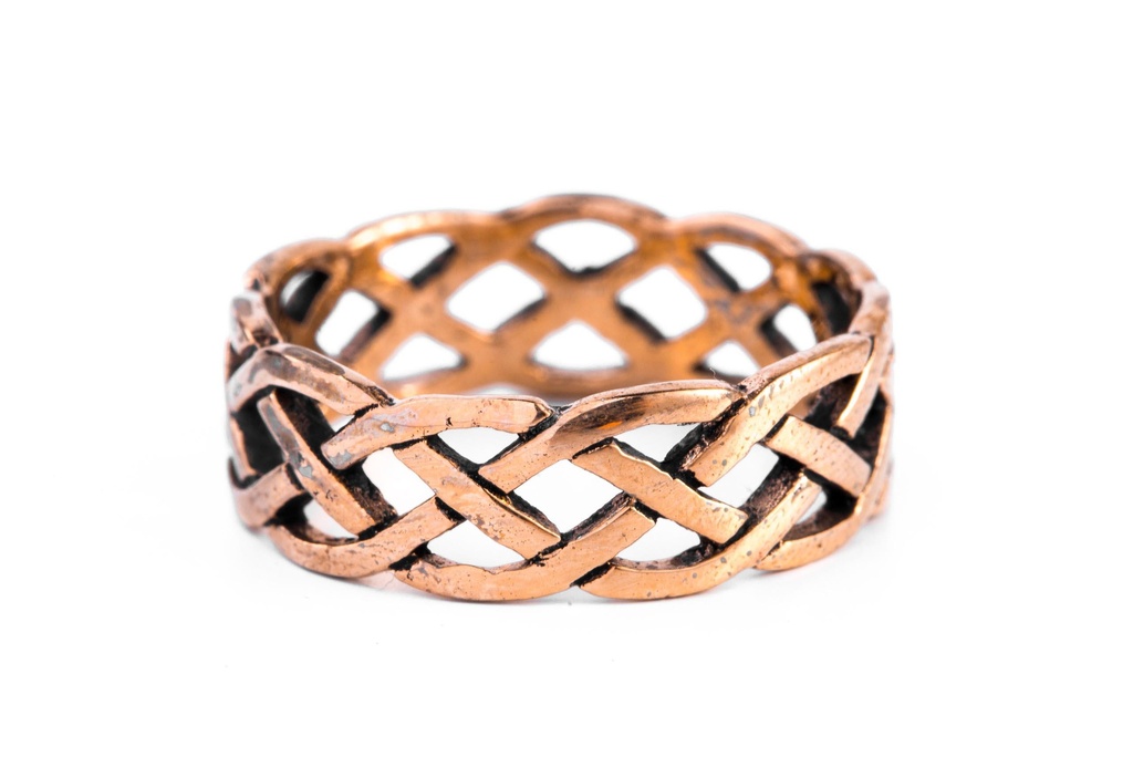 Irischer Ring AKASA – 7 mm Keltischer Knoten Partnerring aus Bronze
