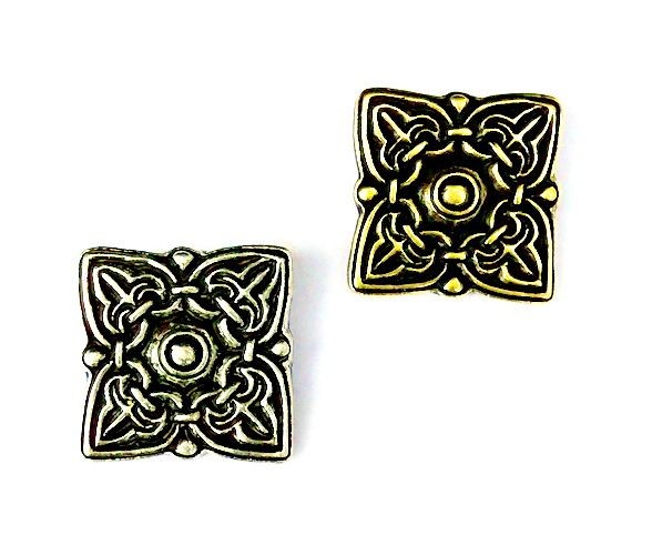 [WK-5420-2015-Bronzefarben] Wikinger-Zierniete in Rautenform – Replik nach einem Fund aus Chernigov, 10. Jh. (bronze)