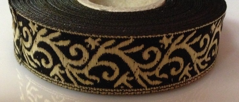 [4438] Borte Ranke in Schwarz-Gold, 19 mm- Webborte zur Verzierung mittelalterlicher Kostüme und Larp Gewandungen