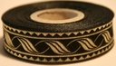 Borte Blätterranke in Schwarz-Gold, 19 mm- Webborte zur Verzierung mittelalterlicher Kostüme und Larp Gewandungen
