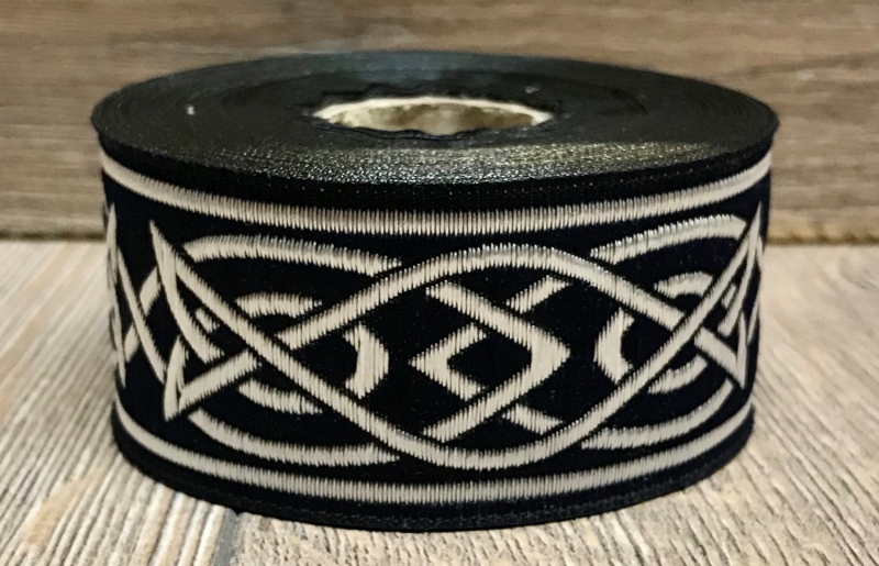 [33115-mblslb] Borte Keltisch 4 in Marineblau-Silber, 33 mm- 10 m - Webborte zur Verzierung mittelalterlicher Kostüme und Larp Gewandungen