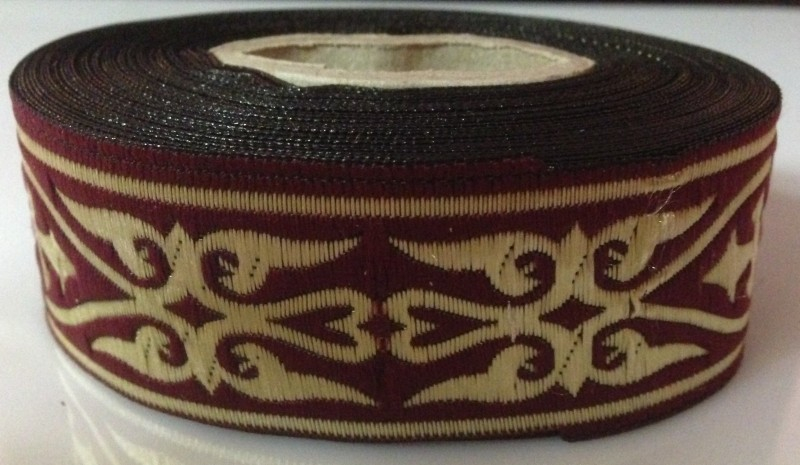 [33011-brdx] Borte Herzen in Bordeaux--Gold 33 mm- 10 m - Webborte zur Verzierung mittelalterlicher Kostüme und Larp Gewandungen