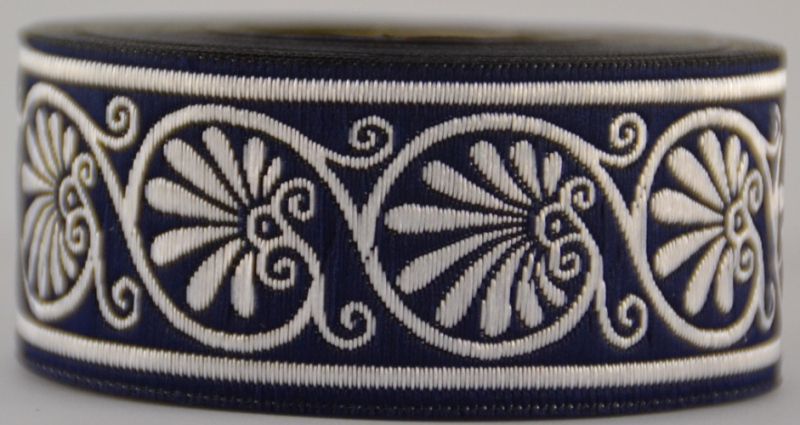 [33114-mblslb] Borte Muschel in Marineblau-Silber, 33 mm- 10 m - Webborte zur Verzierung mittelalterlicher Kostüme und Larp Gewandungen