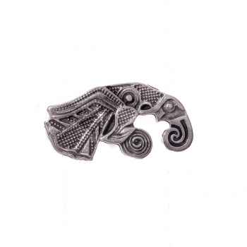 Hugin – Odins Rabe als silberfarbener Vendel-Zierbeschlag, nordische Zierniete