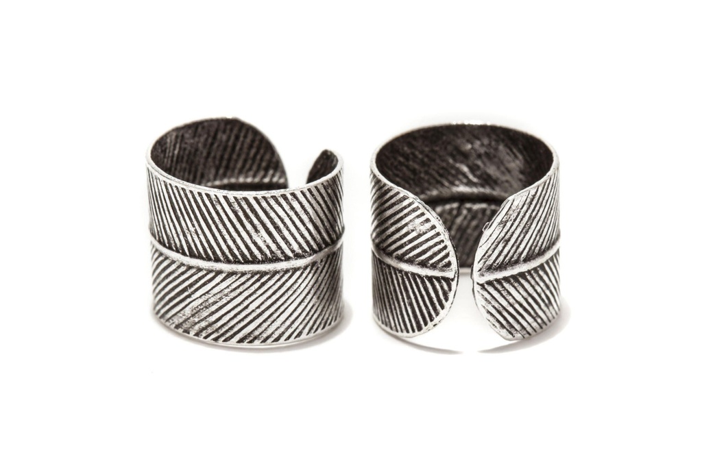 Elfen Ohrklemme "Naomy" aus Silber 925 – Filigranes Federmotiv 1,1 cm