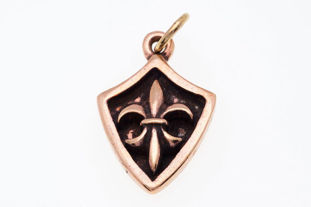 [amb35] Mittelalter-Anhänger LYSA aus Bronze – Symbol der Schwertlilie (2,6 cm)