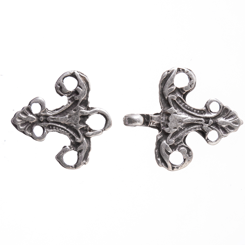 [V-100-1] Hakenverschluss klein Celtic Silberfarben Zamak