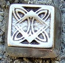 Celtic Flat-Pyramid, silberfarbener Beschlag