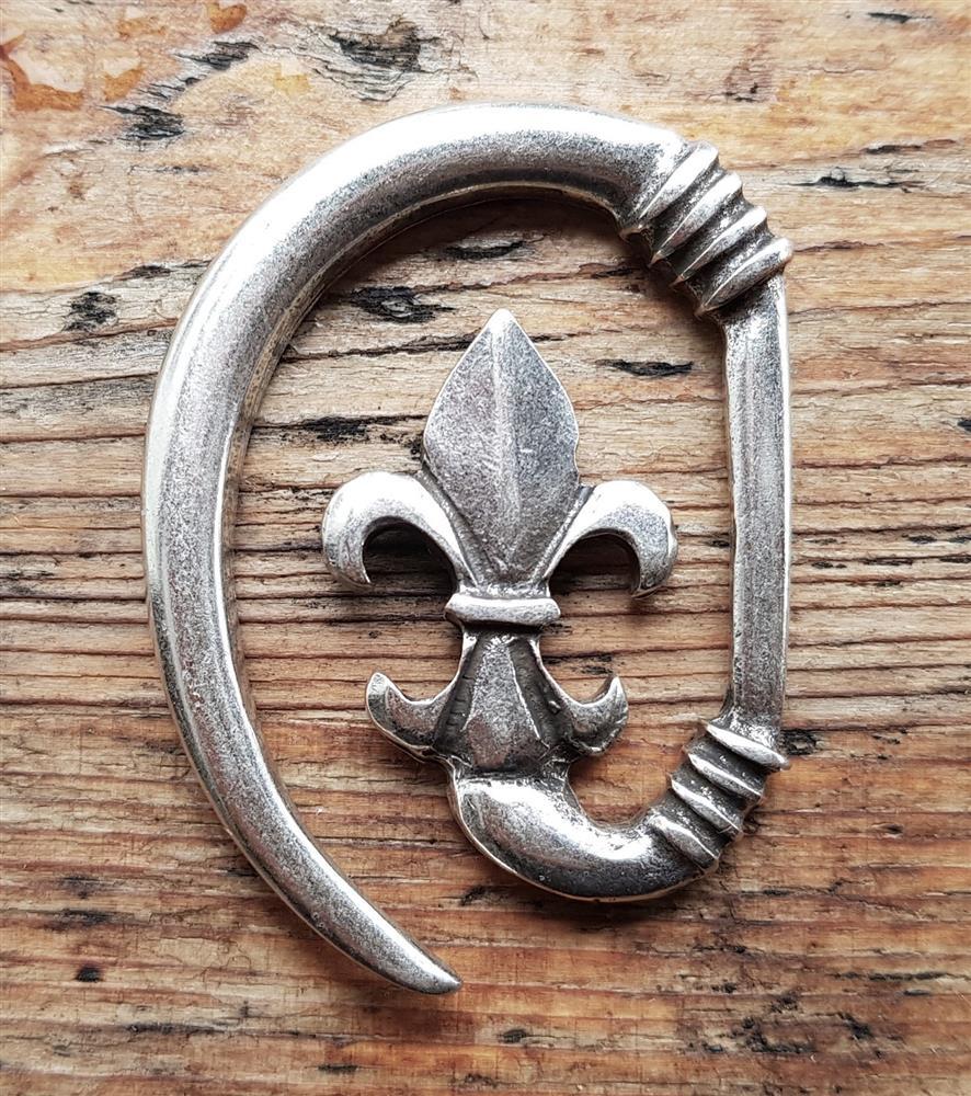 [V-122-1] Lilie Hakenverschluss Mantelverschluss silberfarben