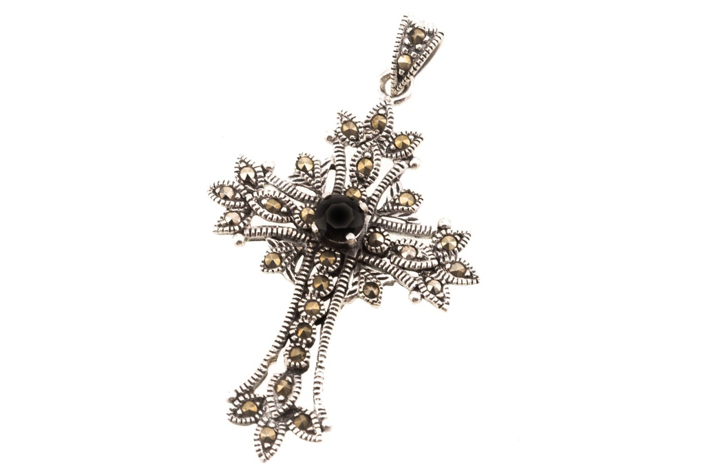 [Ak37-2] Schmuckstück  Schmuck Anhänger Gothic Kreuz ACANTHA 4.5 cm Kreuz mit schwarzem Stein Silber 4.5 cm