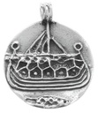 Anhänger SÖRVI Schiffsmünze aus Silber – Wikinger Drachenboot Amulett 2,8 cm
