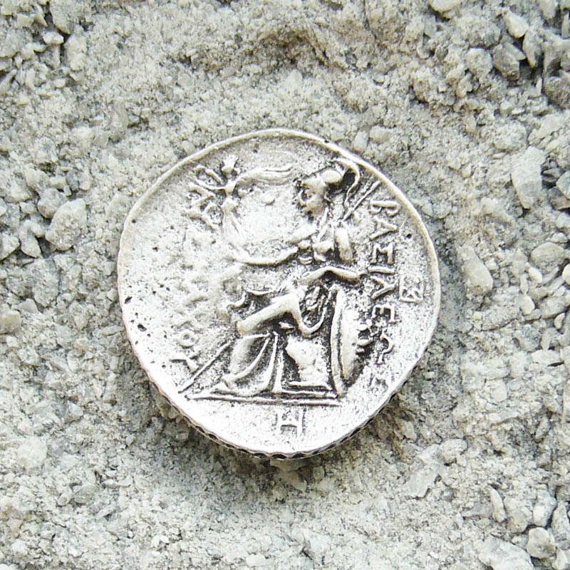 Griechische Tetradrachme Replik silberfarben – Antiker Münzbeschlag aus Zamak