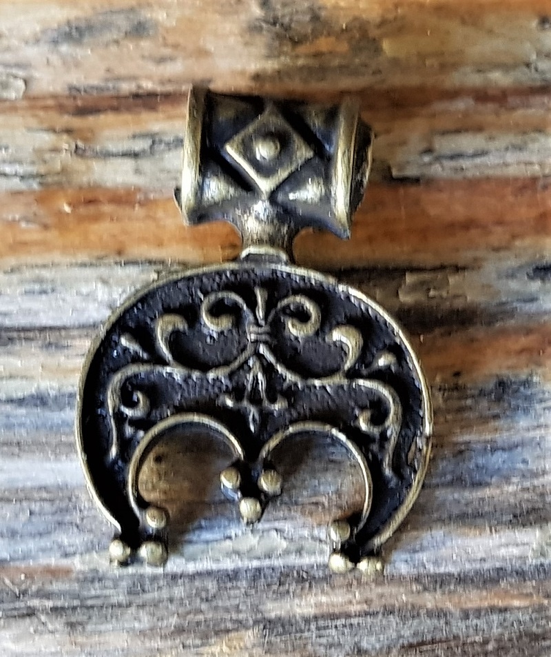 [P-5125-21] Anhänger Magyar , altmessingfarben