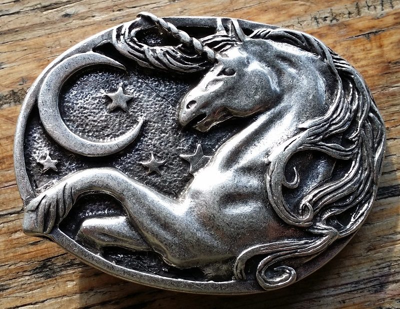 [B1443-1] Mitternacht-Einhorn silberfarben – Gürtelschließe mit mystischem Einhorn & Halbmond für 4 cm Gürtel