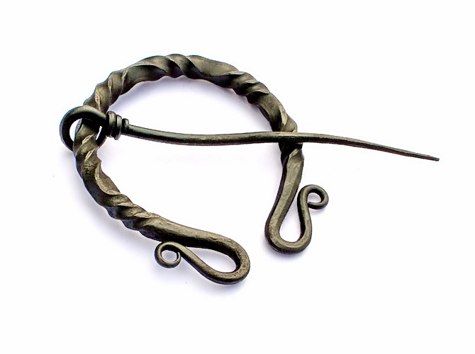 Große Omegafibel Eisen Wikinger - Accessoire für Historische Gewandungen, Reenactment und Liverollenspiel