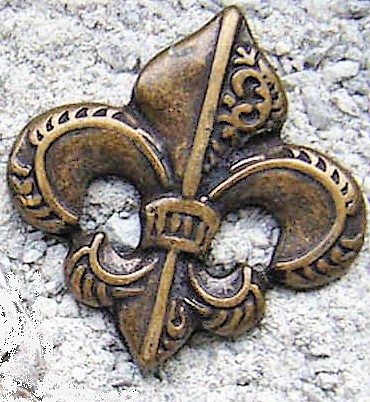 [N-221S-21] fleur de lys, altmessingfarbener Beschlag, mittel
