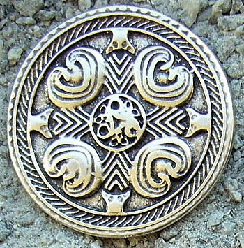 [N-214-1] Silberfarbener Zierbeschlag „Brustplatte“ – Runder Wikinger-Beschlag mit Tierornament, Ø 40 mm