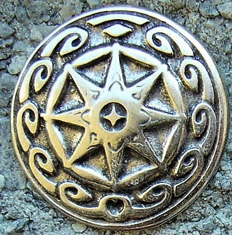 [N-252-1] „Schild des Berling“ – Silberfarbener Zierbeschlag Ø 35 mm aus Zamak