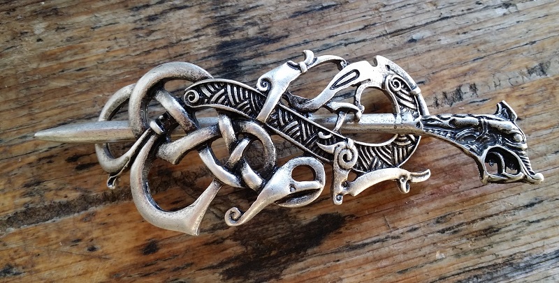 Haarspange „Keltisches Reptil“ silberfarben – ZAMAK-Haarschmuck mit Drachenkopf für LARP & Mittelaltergewandung