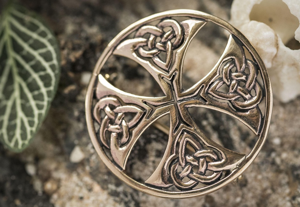 [fb72] Keltische Fibel ZANE aus Bronze 3 cm – Brosche mit keltischem Kreuzmotiv Mittelalterschmuck