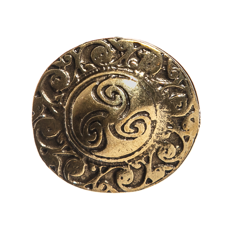 [N-180-2] Rüstungsniete „Celtic Circle“ – Keltischer Zierbeschlag mit Triskele-Motiv, messingfarben, Ø 25 mm