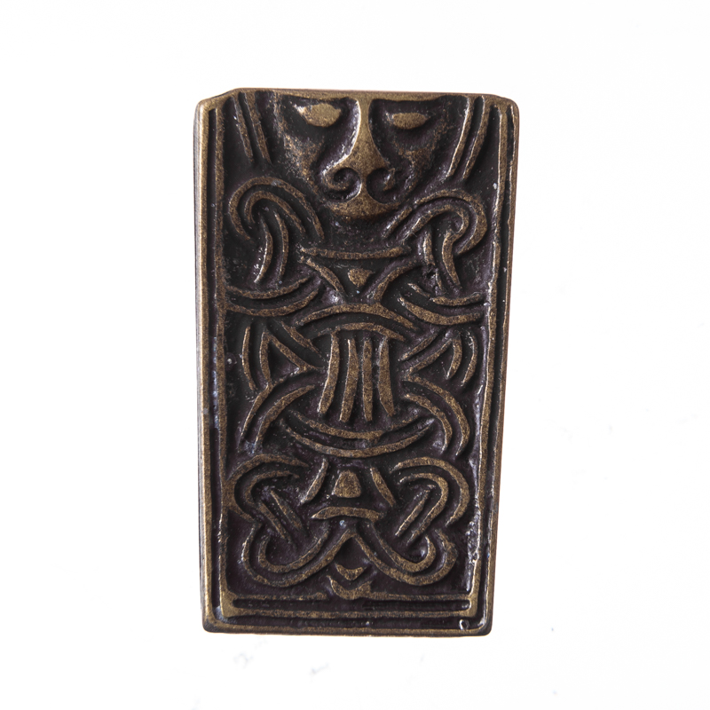 [T-674-21] ODIN Gürtelspitze altmessingfarben – Zierbeschlag mit keltischem Knotenmotiv für 2 cm Riemen