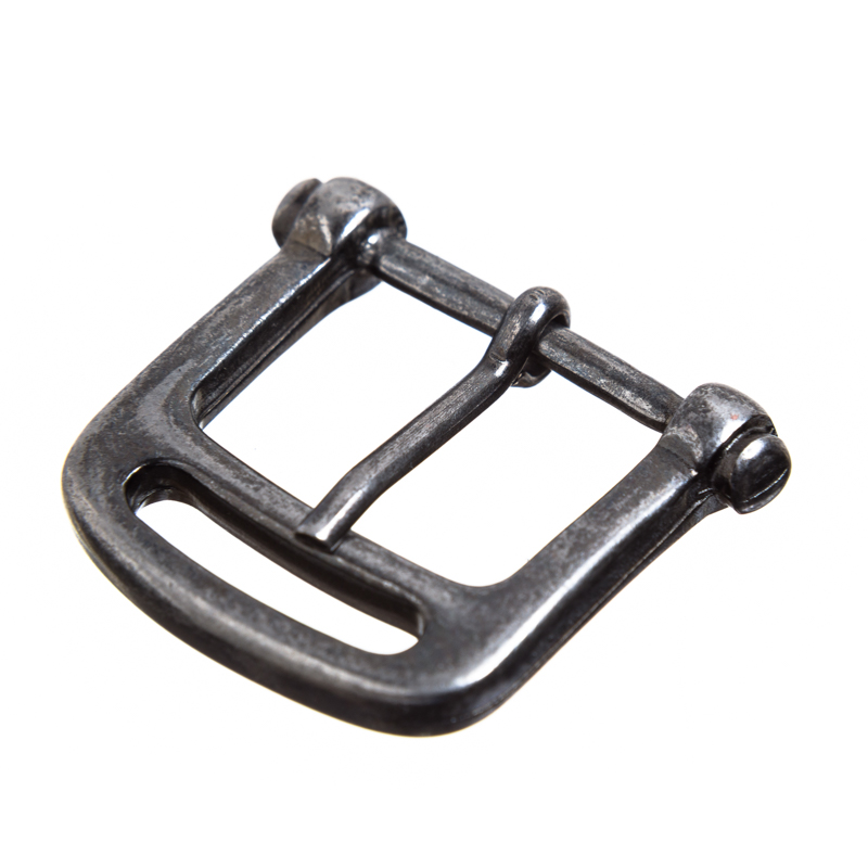 [B695-3] mittelalterliche Rüstungsschließe, eisenfarben