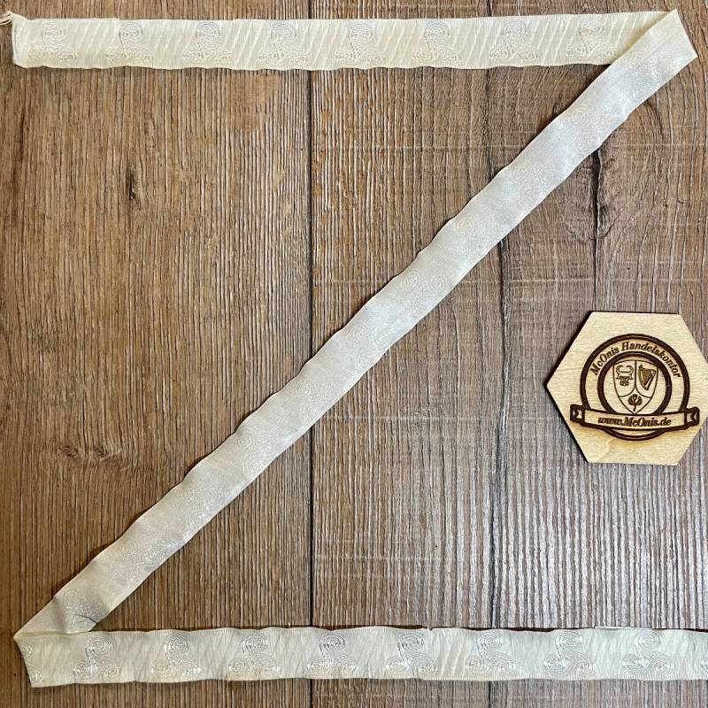[B33002-5m-crmslb] Borte "Triskele" creme-silber 33 mm auf 5 m Rolle - Mittelalter & Larp