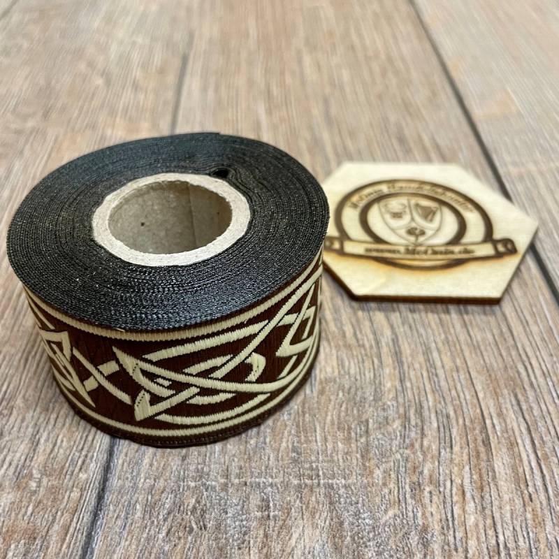 [B33115-5m-brnbeige] Borte Keltisch 4 in braun-beige, 33 mm auf 5 m Rolle - Webborte zur Verzierung mittelalterlicher Kostüme und Larp Gewandungen