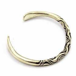 [07 AR Tord.b] Tordierter Armring (Bronze)