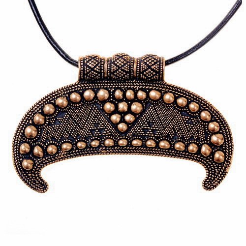 [0 Lunula D.b] Lunula-Amulett "Gnezdovo" (Bronze)
