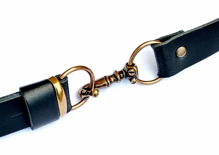 [10 PKG Lederfarbe: braun,Größe: S] Keltischer Gürtel mit Pferdekopf-Haken (S, braun)