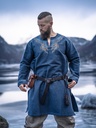 Wikinger Tunika "Snorri" mit Urnes-Stil Handstickerei Graublai