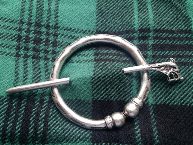 [A-5253.me.si] Nordische Plaid Fibel mit Wikinger Nadel (silber)