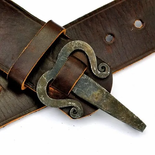 [10 Ei-G 5 Kelt.fa.br.gr.kl] Eisenzeitlicher Gürtel mit Gürtelhaken - 5 cm (braun, klein)